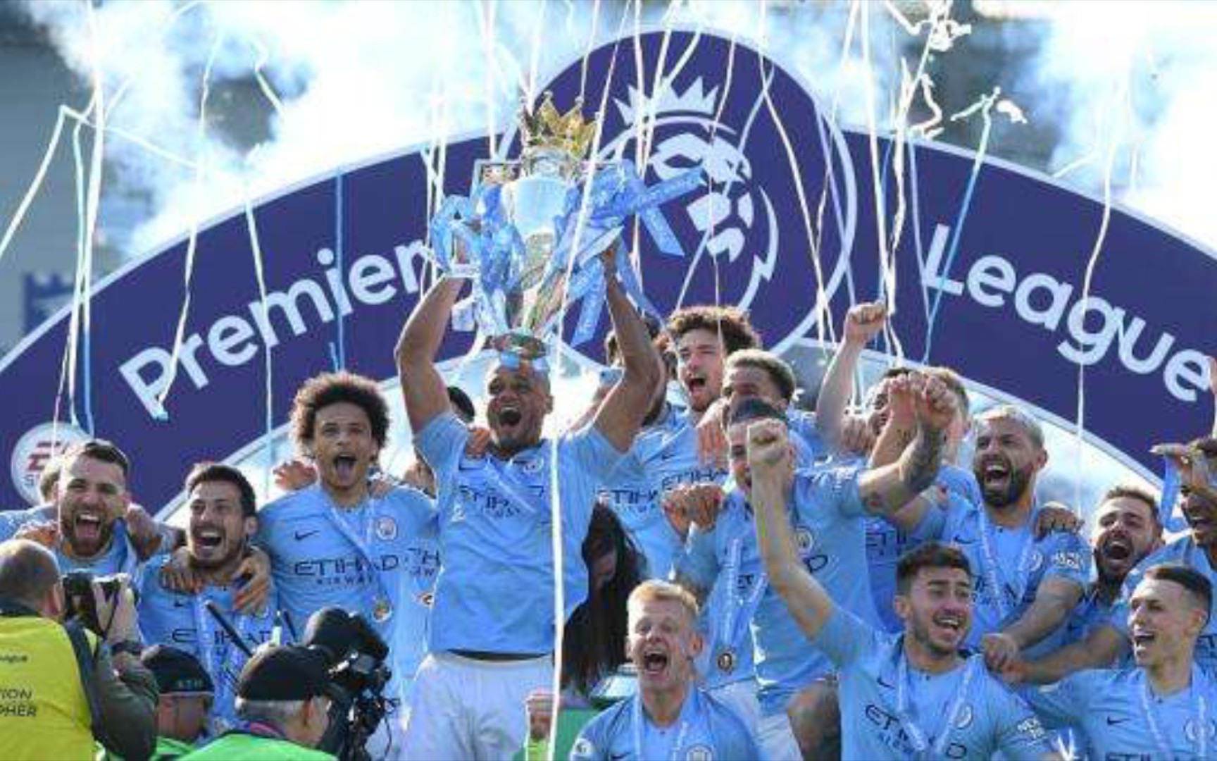 但凭借顽强 但凭借顽强